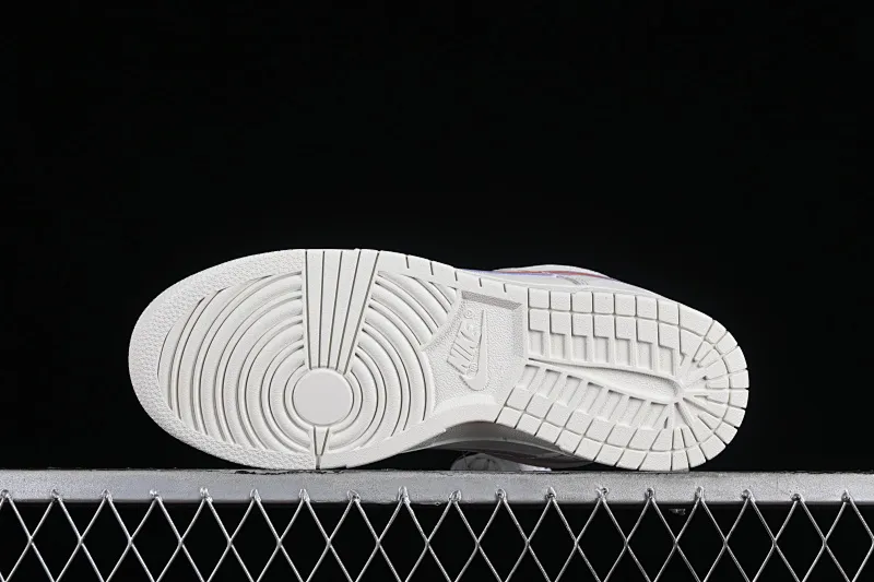 All categories Nk SB Dunk Series Nk SB Dunk Low low-top sneakers Nk Dunk Low "Iridescent Swoosh" beige gray rainbow SB low-top casual sneakers HF5074-133